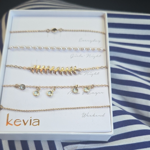 Kevia Accessories - Kevia Gold and Silver Women's Bracelet Set